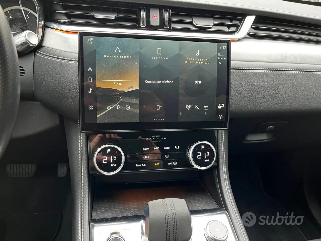 JAGUAR F-PACE 2.0 D 204CV AWD AUT.R-DYNAMIC S