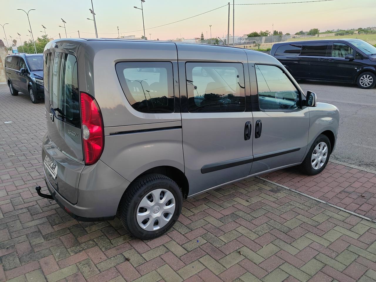 Opel Combo 1.6 CDTi 90CV PC-TN Cosmo