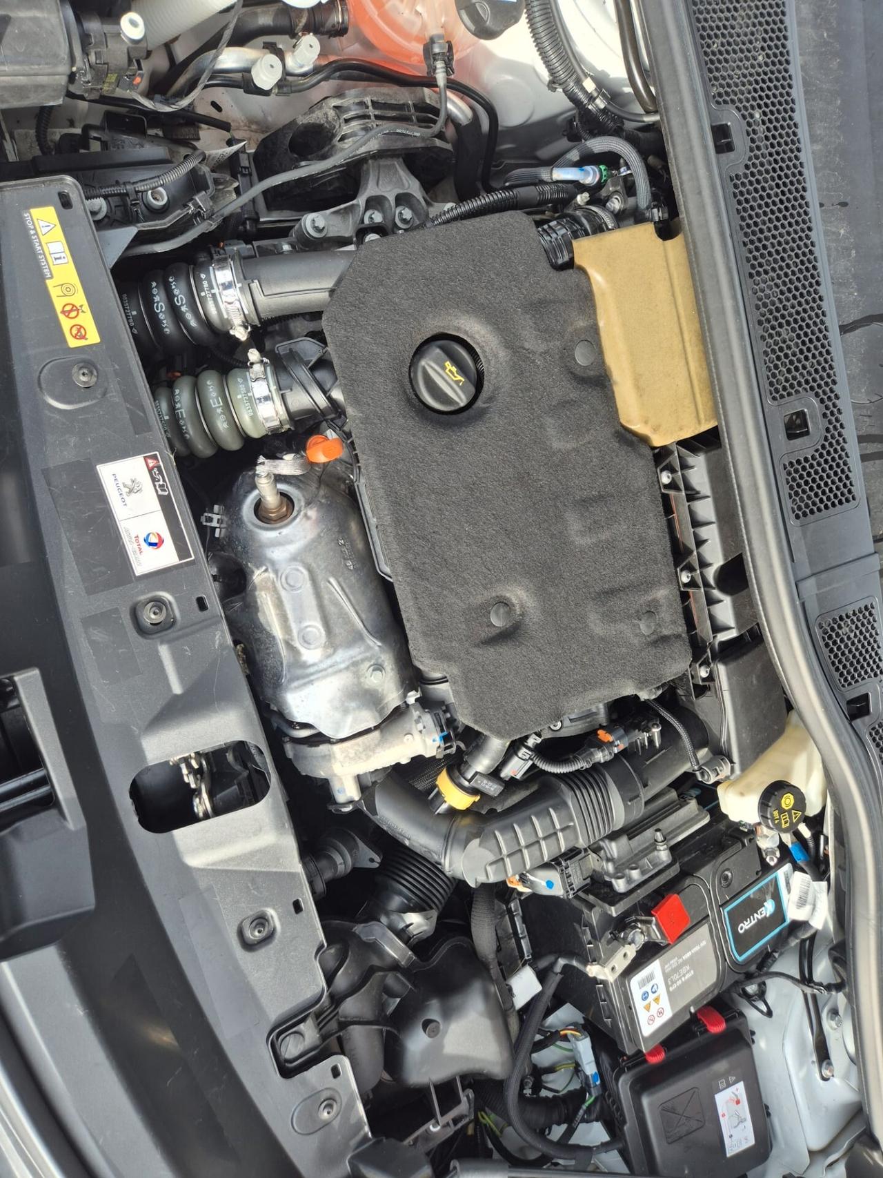 Peugeot 2008 BlueHDi 130 S&S EAT8 Allure Pack