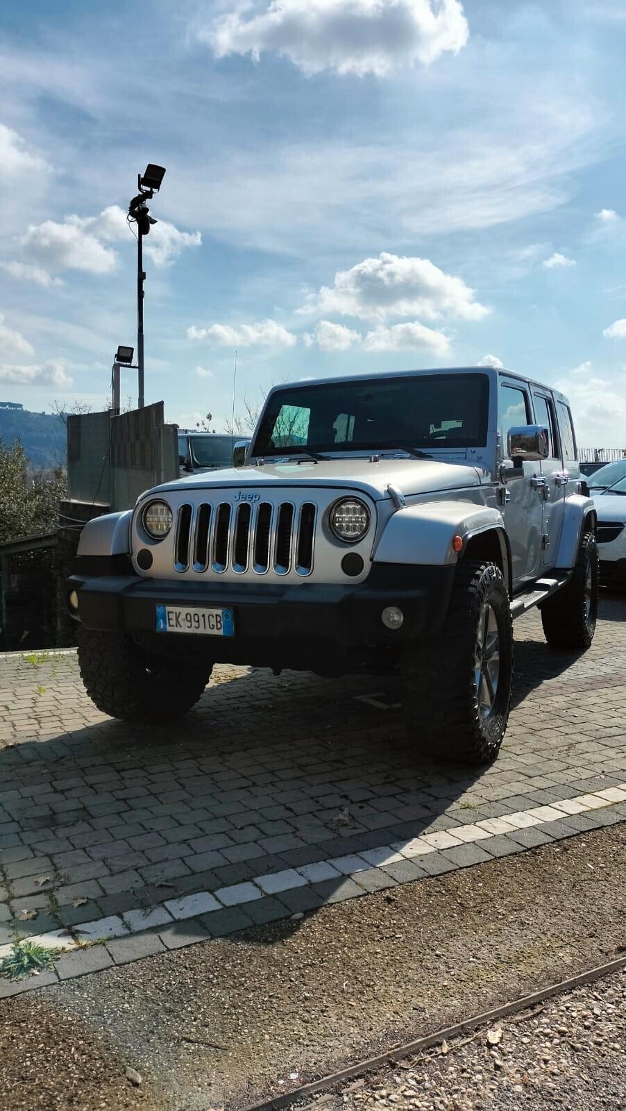 Jeep Wrangler Unlimited 2.8 CRD DPF Sahara