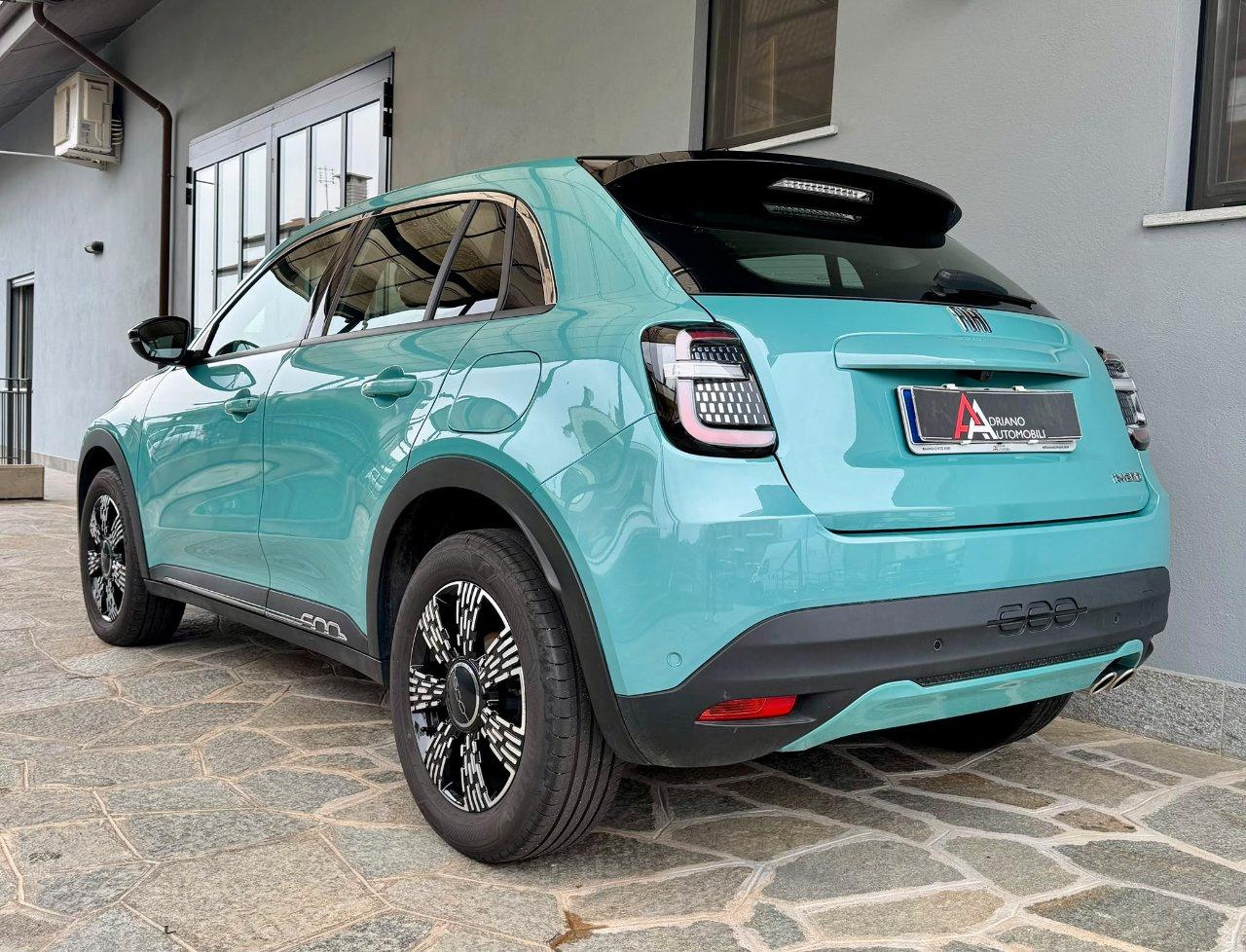 Fiat 600 1.2 hybrid 145cv auto