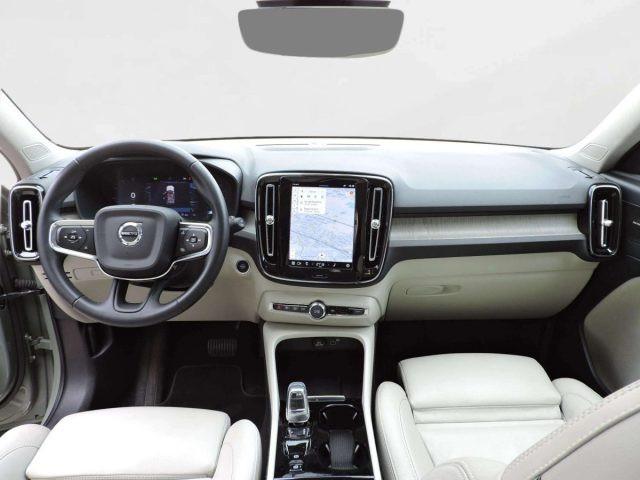 VOLVO XC40 B4 BENZINA AWD ULTIMATE DARK AUTOMATICA