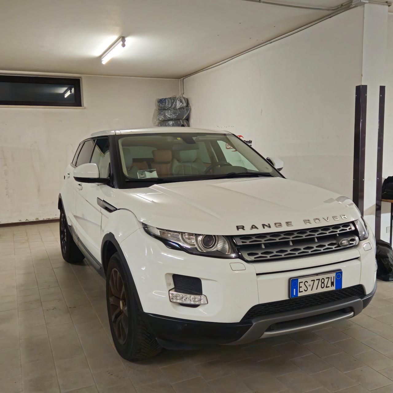 Land Rover Range Evoque 2.2 TD4 5p. Pure Tech Pack Launch Edition