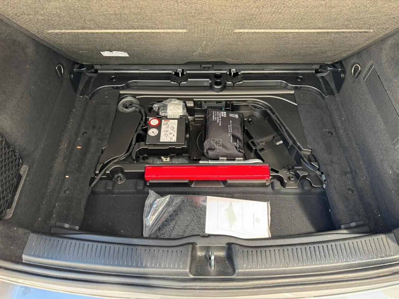 MERCEDES B 180 D AUTOMATIC SPORT NEOP NIGHT PACK
