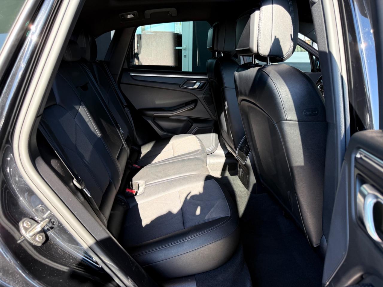 Porsche Macan 2.0 265 CV TETTO APRIBILE IVA ESPOSTA