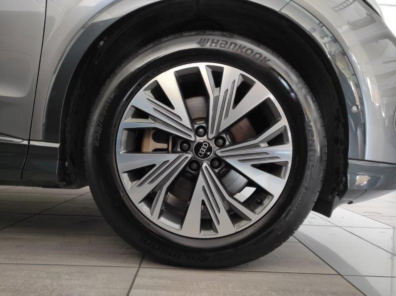 AUDI Q4 e-tron - Q4 40 e-tron Business Advanced