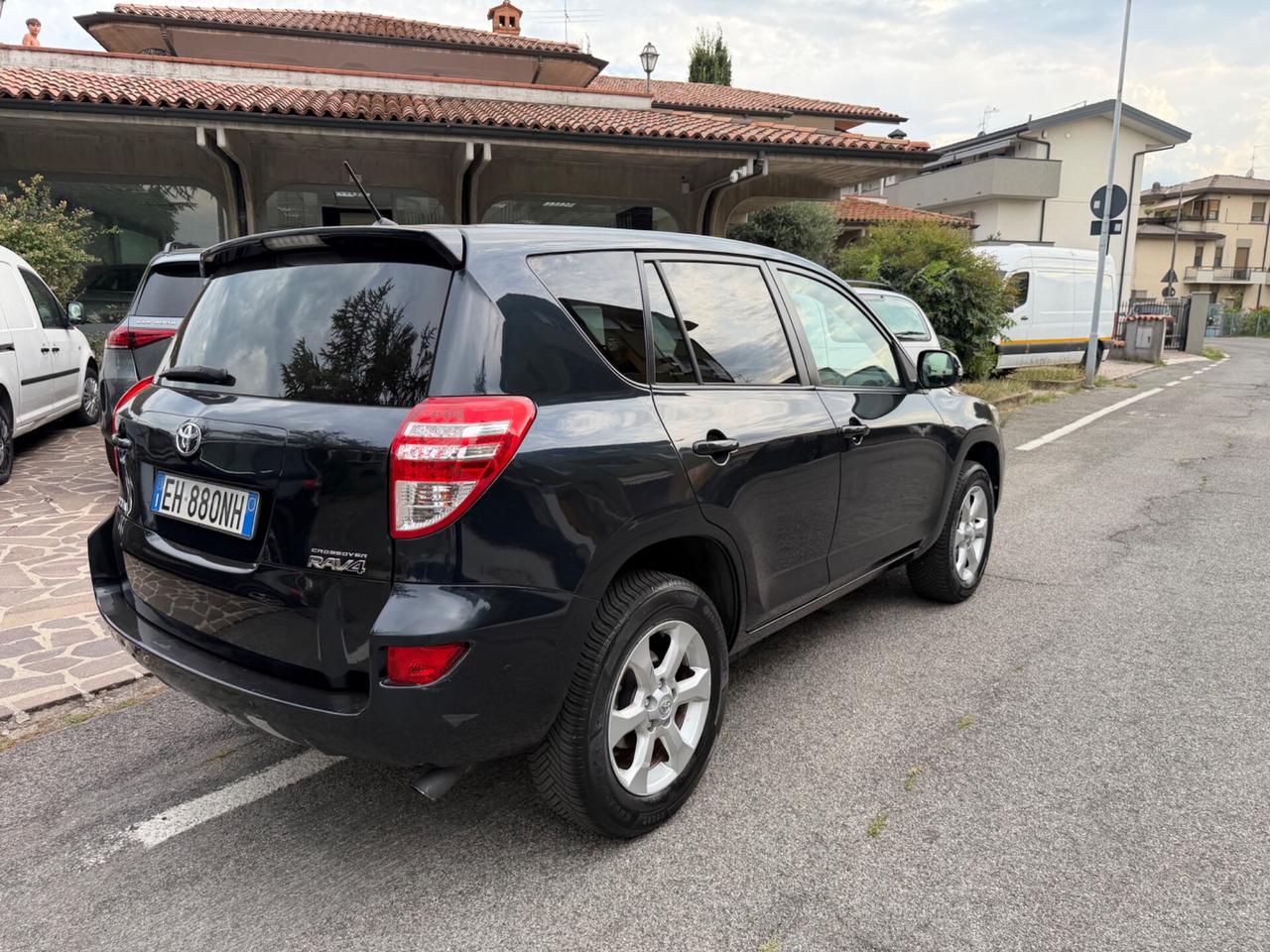 Toyota RAV 4 RAV4 Crossover 2.2 D-Cat 177 CV Executive