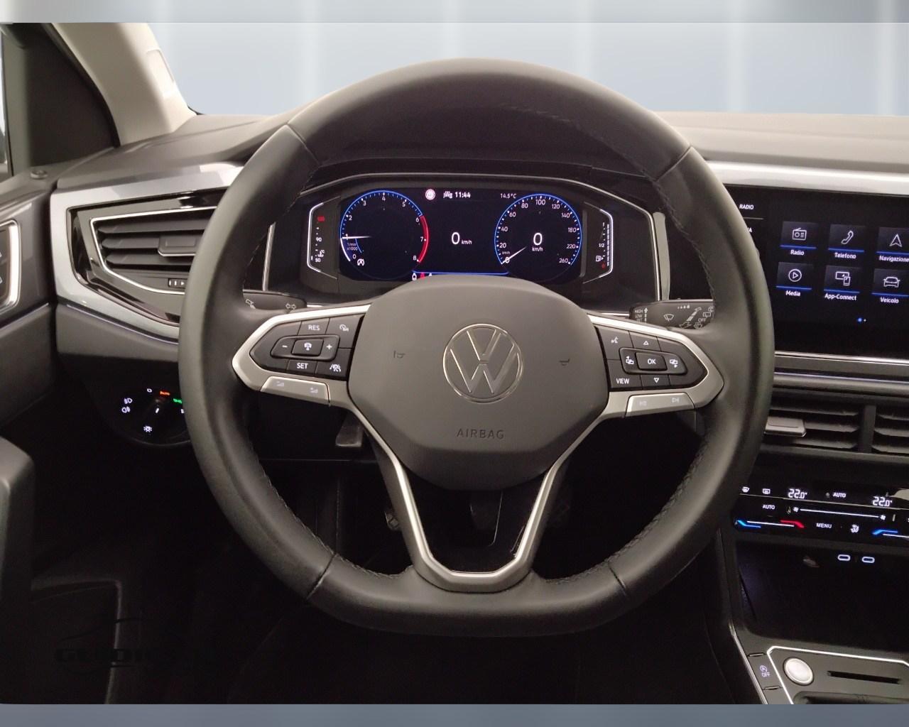 VOLKSWAGEN Polo VI 2022 - Polo 1.0 tsi Style 95cv