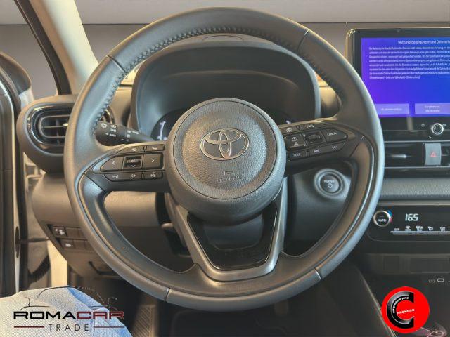 TOYOTA Yaris 1.5 Hybrid TREND MY 2025 VIRTUAL COMPLETO!