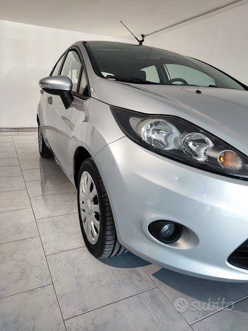 FORD FIESTA 2012 1.4TDi NEOPATENTATI MINIRATA