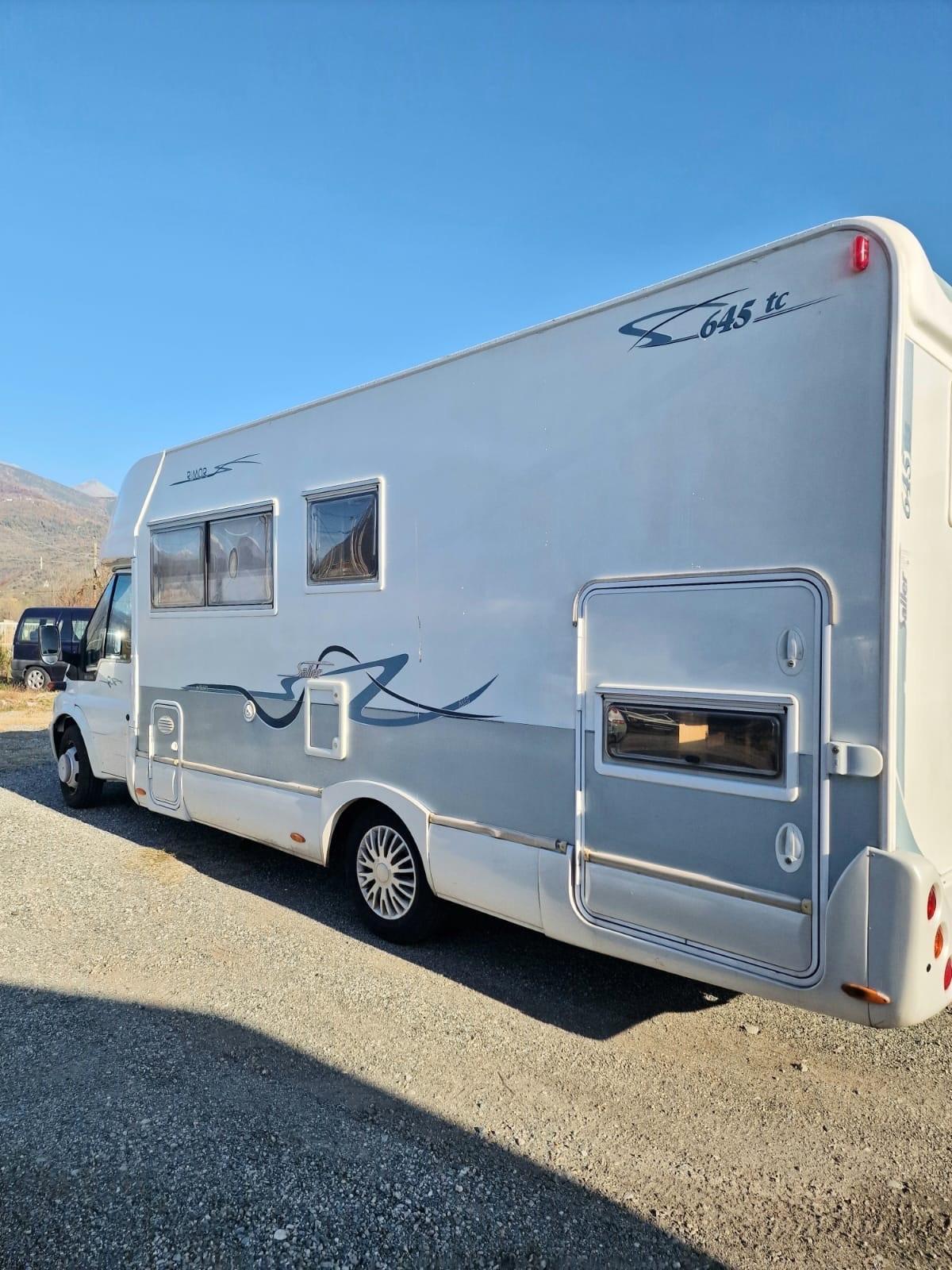 Rimor sailor semi integrale del 2006 in saldo 840