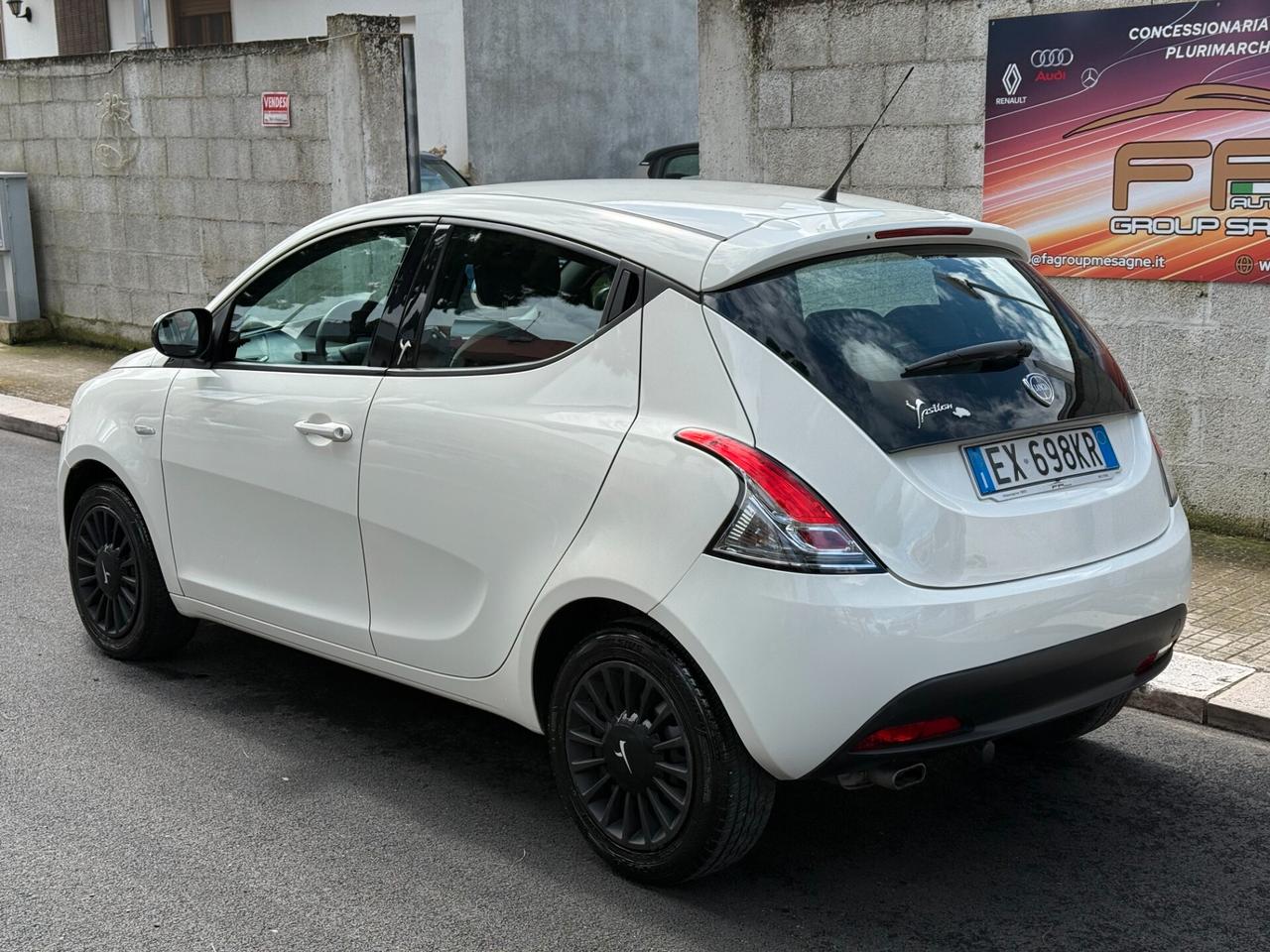 Lancia Ypsilon 1.2 69CV Elefant Bianco *KM 60.000