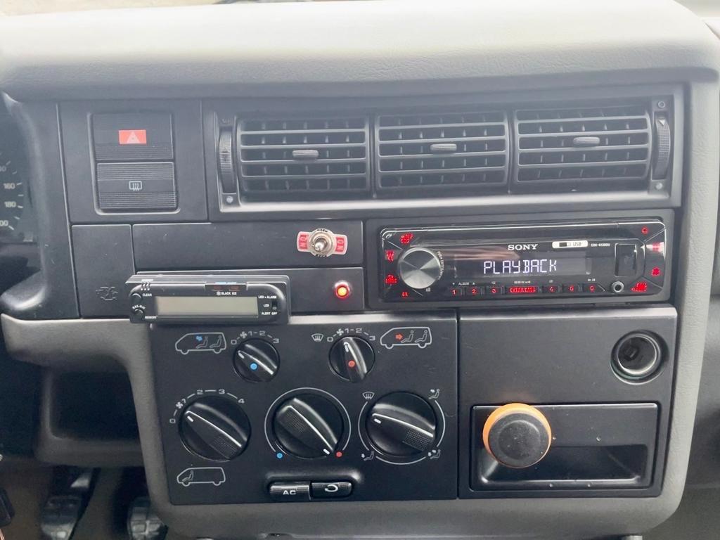 Volkswagen T4 Multivan 2.5 TDI – 102 CV
