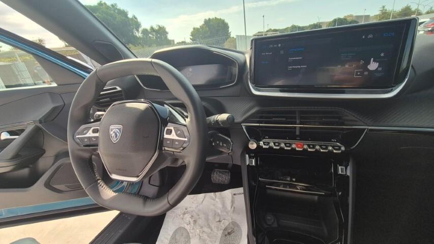 Peugeot 2008 Hybrid 145 e-DCS6 Allure - 2025