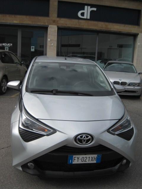 Toyota Aygo 1.0 VVT-i 72 CV 5 porte x-fun