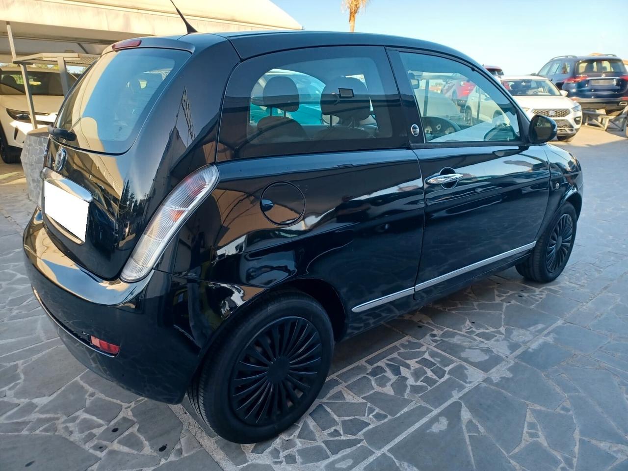Lancia Ypsilon 1.4 Elle Ecochic GPL