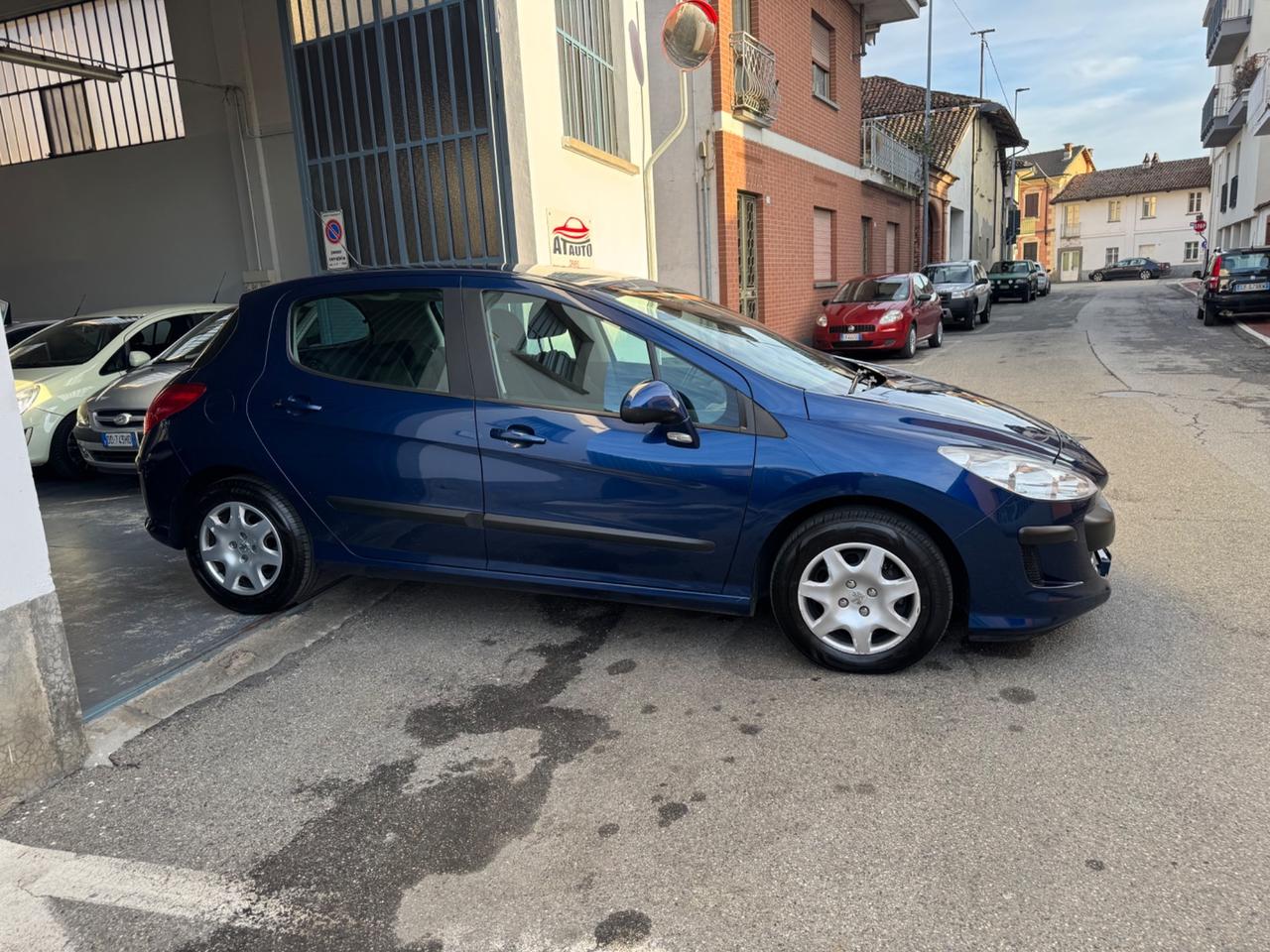 Peugeot 308 1.6 HDi 90CV FAP 5p. Premium