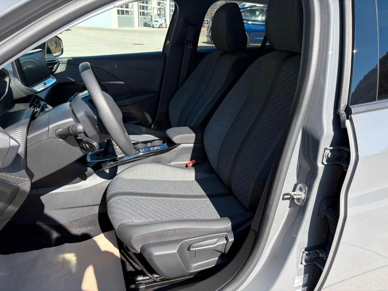 Peugeot 208 PureTech 100 Stop&Start 5 porte Allure