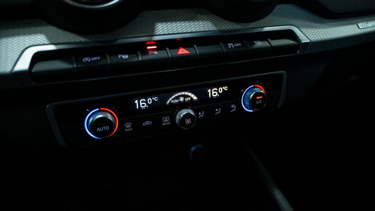 Audi Q2 35 2.0 TDI S TRONIC SPORT VIRTUAL COCKPIT XENO NAVI FULL OPTIONAL