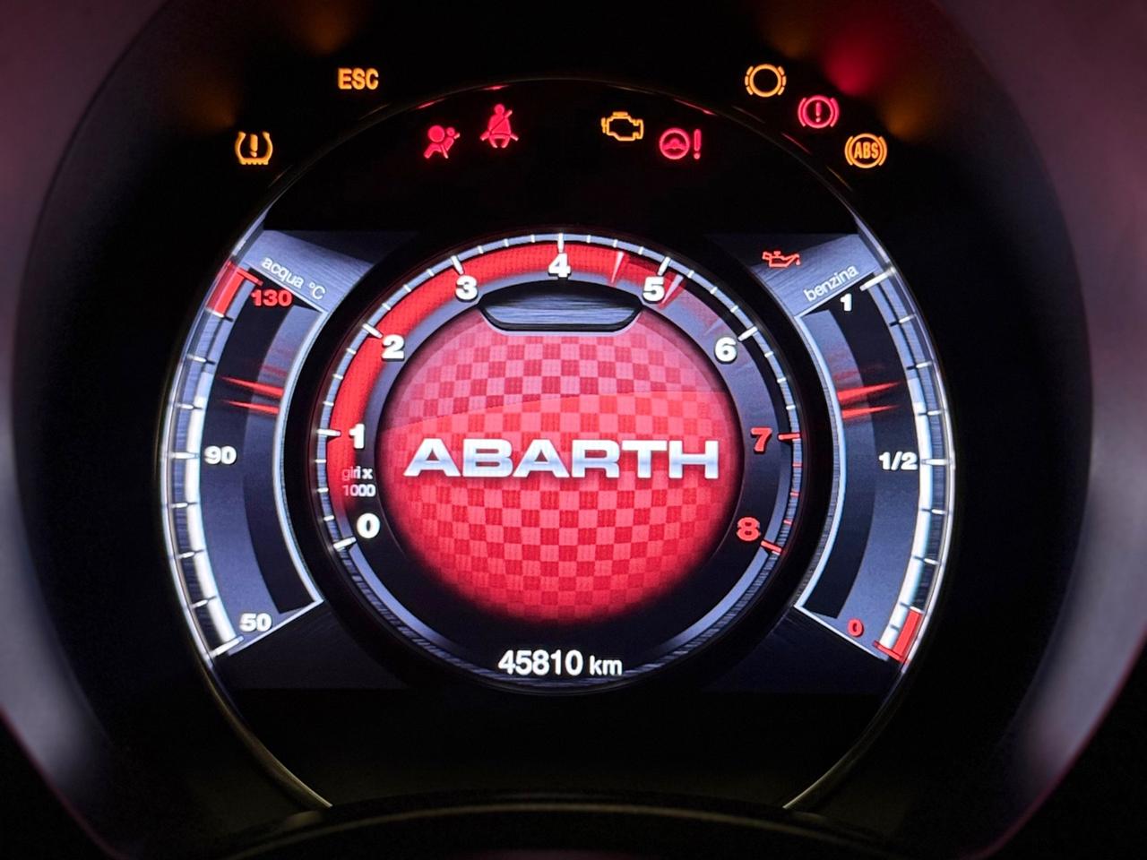 Abarth 595 con 165 CV Turismo 45.000 km