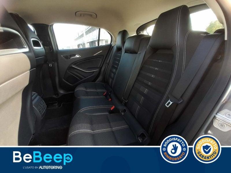 Mercedes-Benz GLA 200 D SPORT 4MATIC AUTO