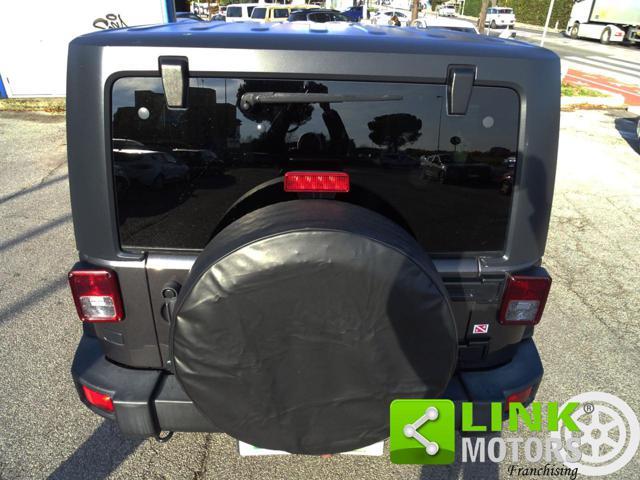 JEEP Wrangler 2.8 CRD DPF Sahara 4x4 automatic