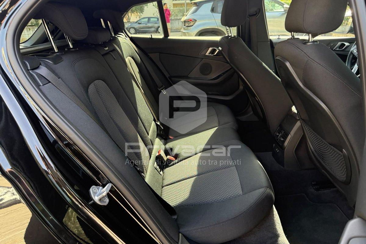 BMW 118d 5p. Business Advantage