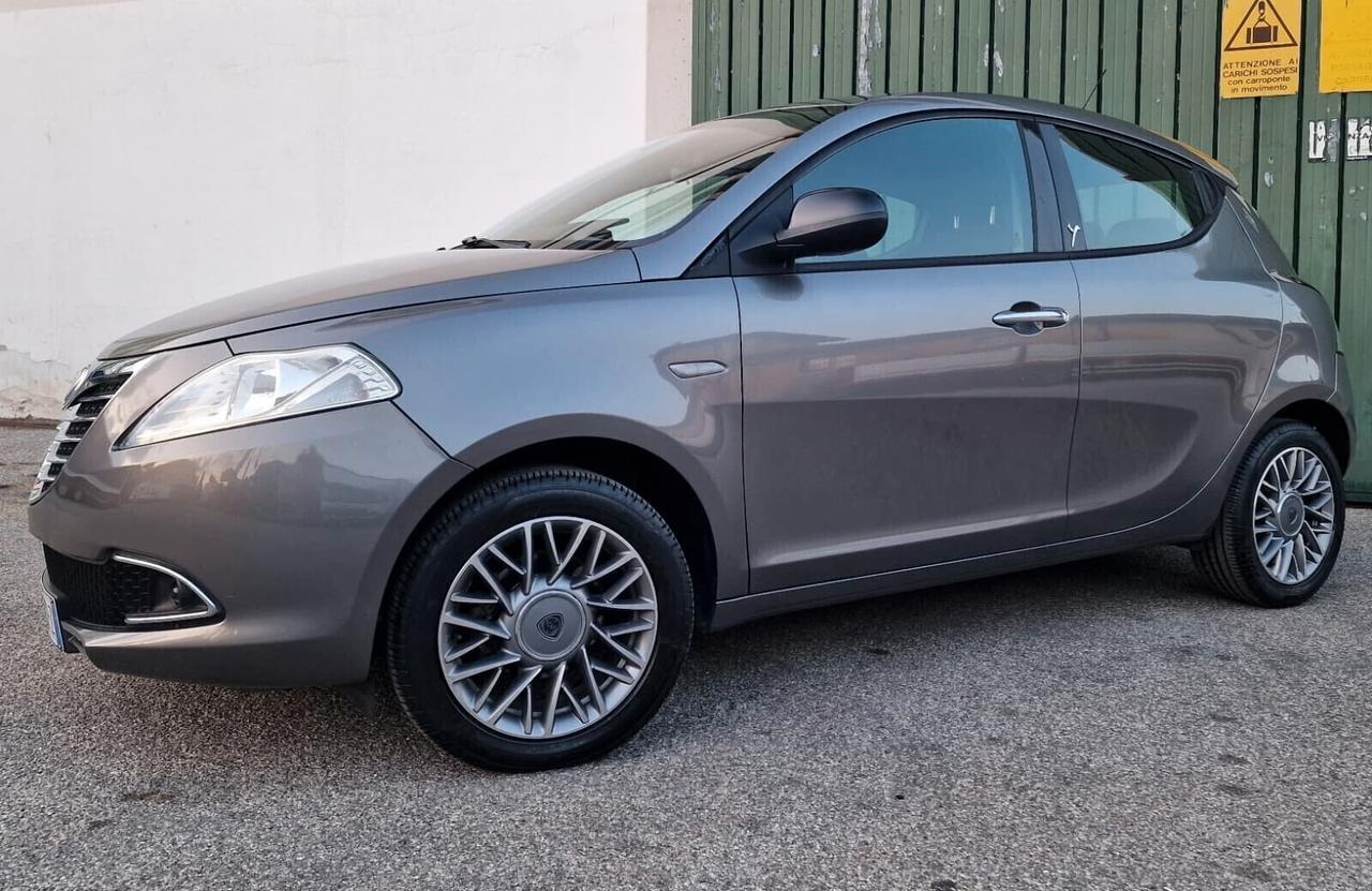 Lancia Ypsilon 1.2 benz 69 CV