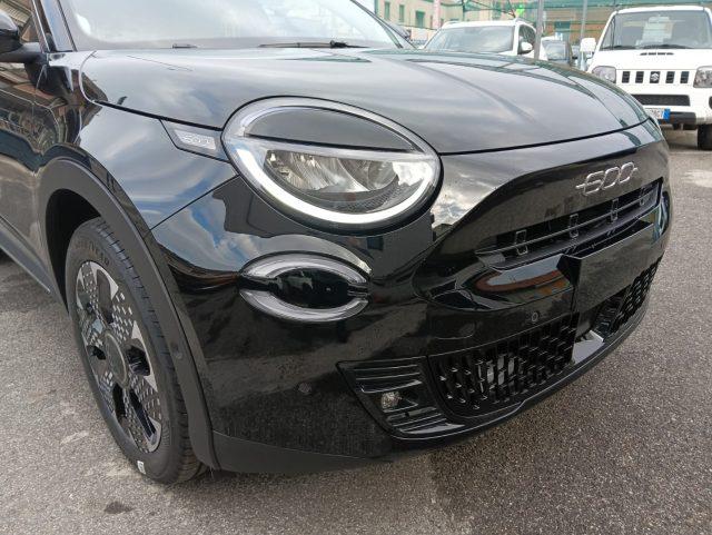 FIAT 600 Hybrid DCT MHEV La Prima