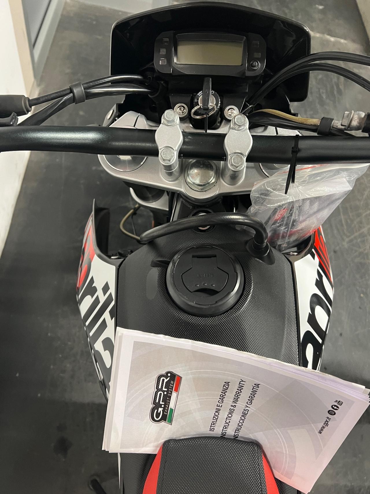 Aprilia SX 125 SUPER MOTARD