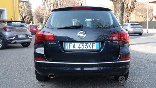 Opel Astra cosmo