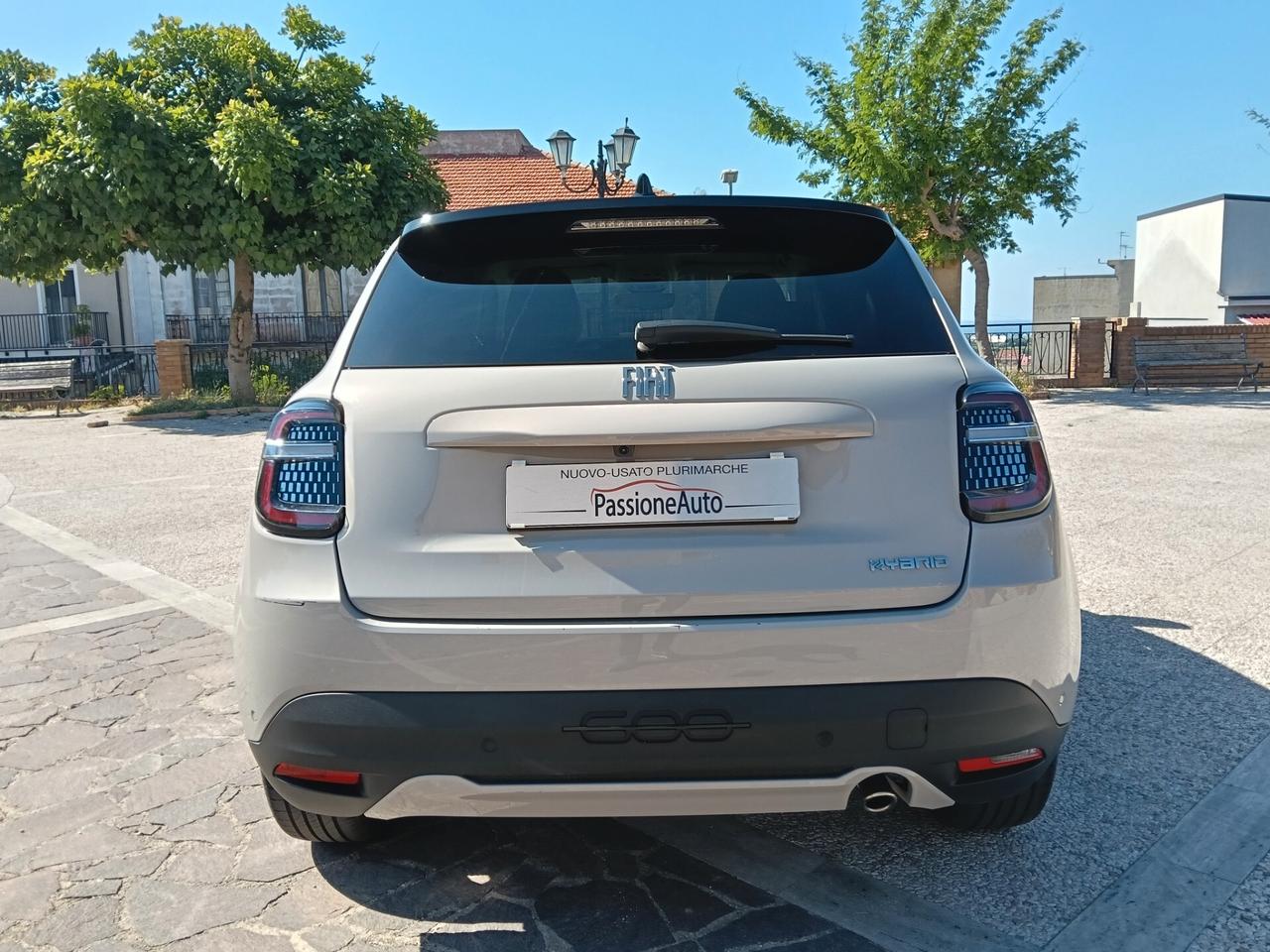 Fiat 600 Hybrid 100 CV DCT MHEV La Prima