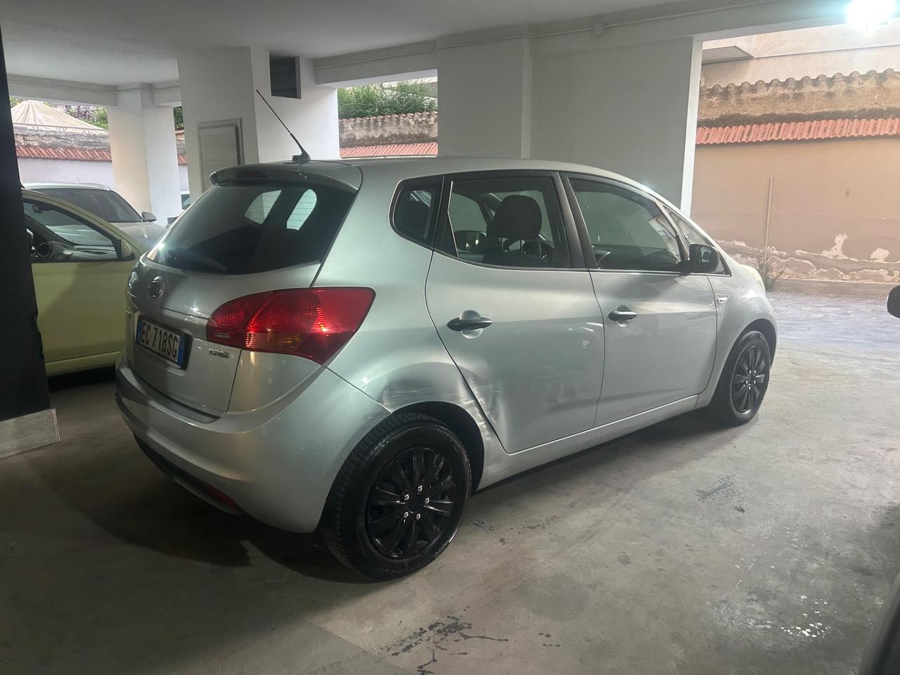 Kia Venga 1.4 CRDi 77CV WGT LX