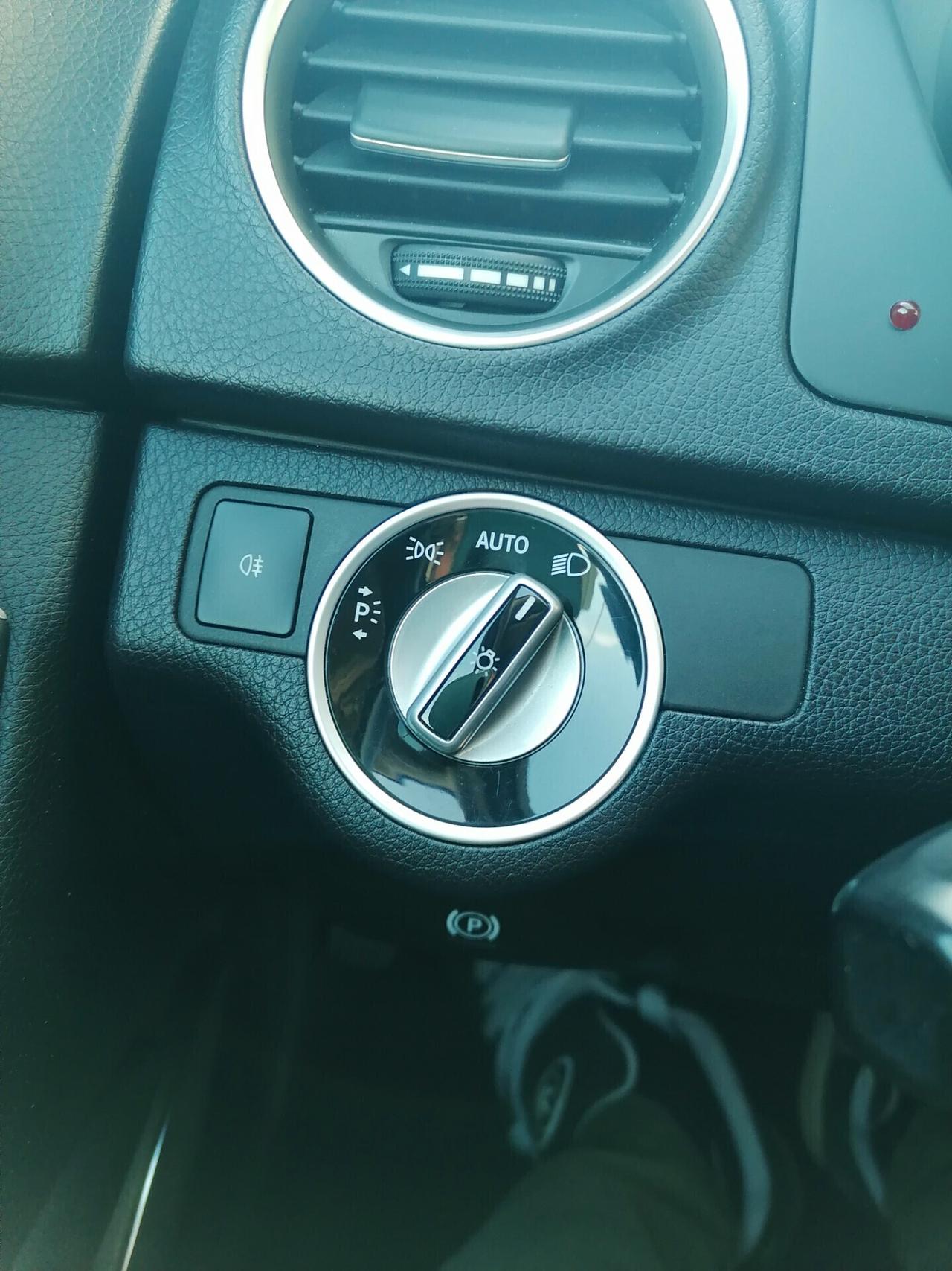 Mercedes-benz C 220 CDI S.W. BlueEFFICIENCY Avantgarde