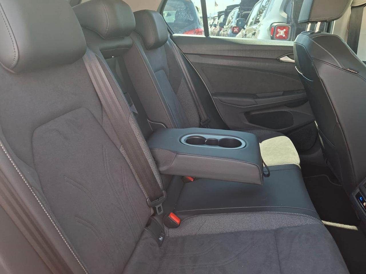 V.W. GOLF 2.0 TDI 150 CV DSG STYLE