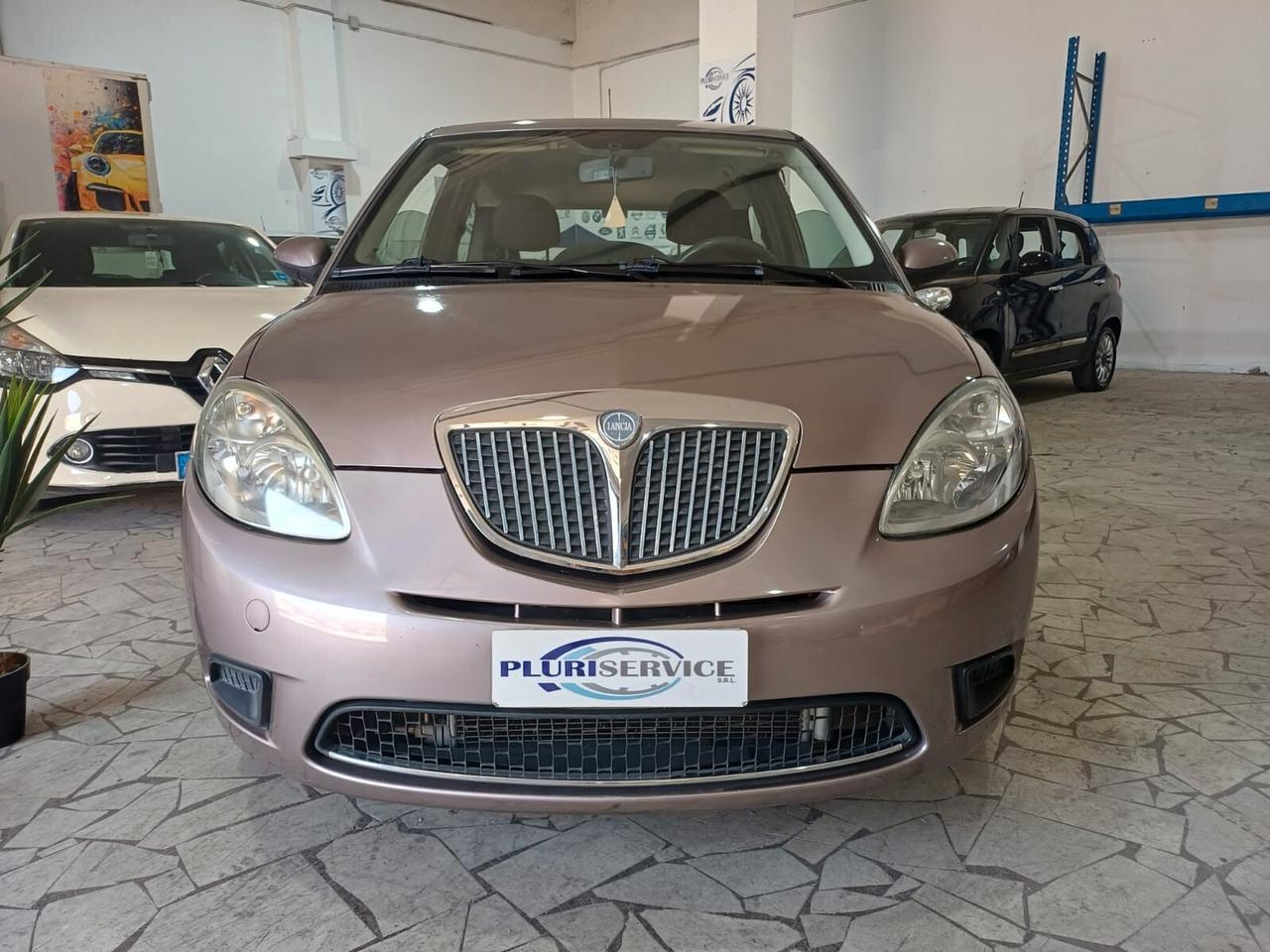 Lancia Ypsilon GPL DI SERIE - 2010