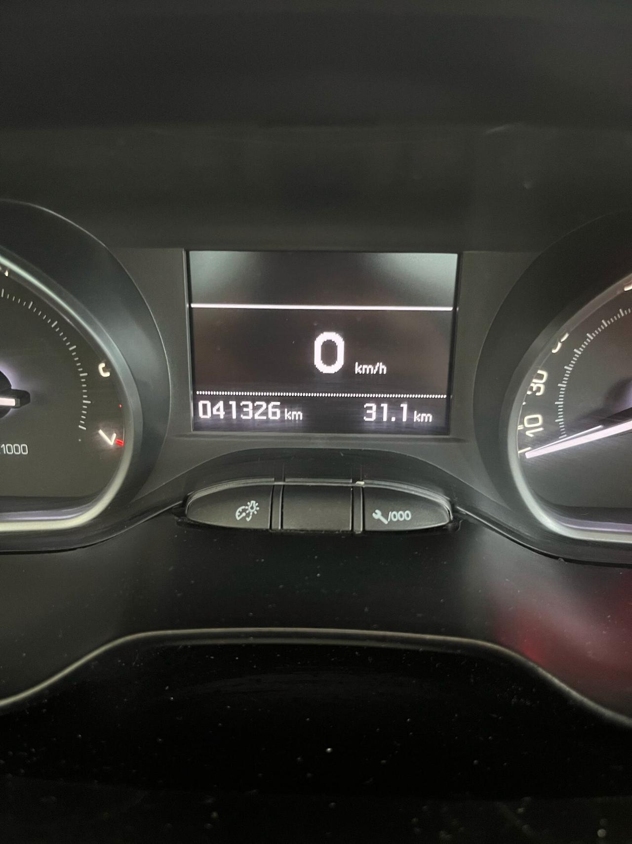 Peugeot 208 PureTech 82 5 porte Allure
