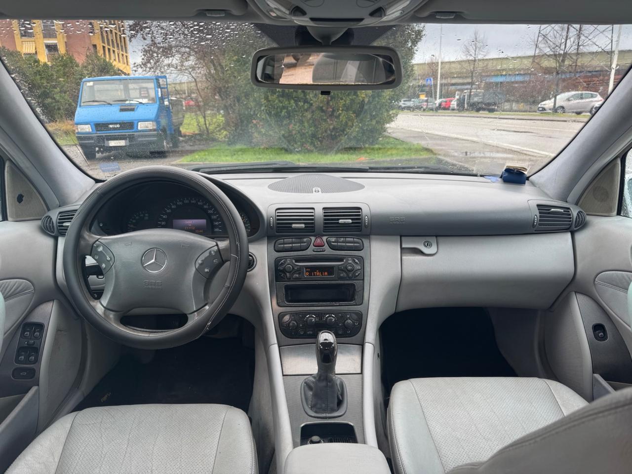 Mercedes-benz C 220 CDI cat Avantgarde 210.000km 2003