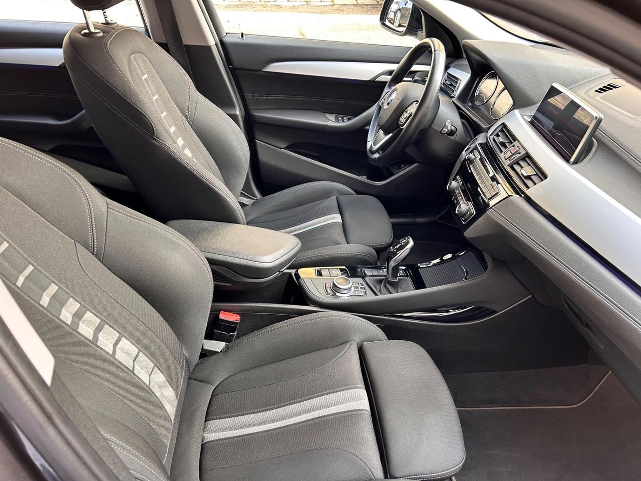 Bmw X2 sDrive18d SPORT
