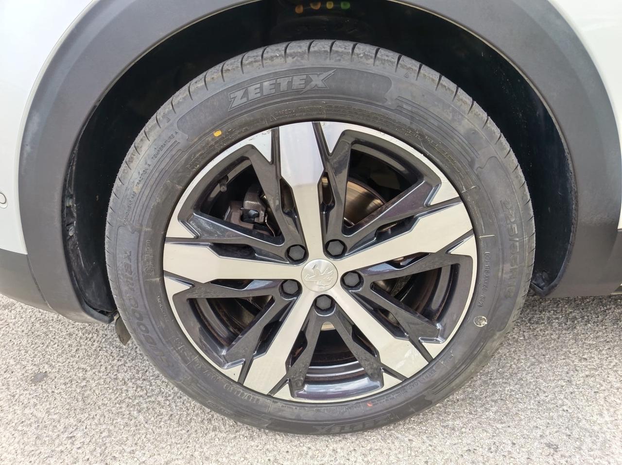 Peugeot 3008 BlueHDi 130 S&S EAT8 Allure