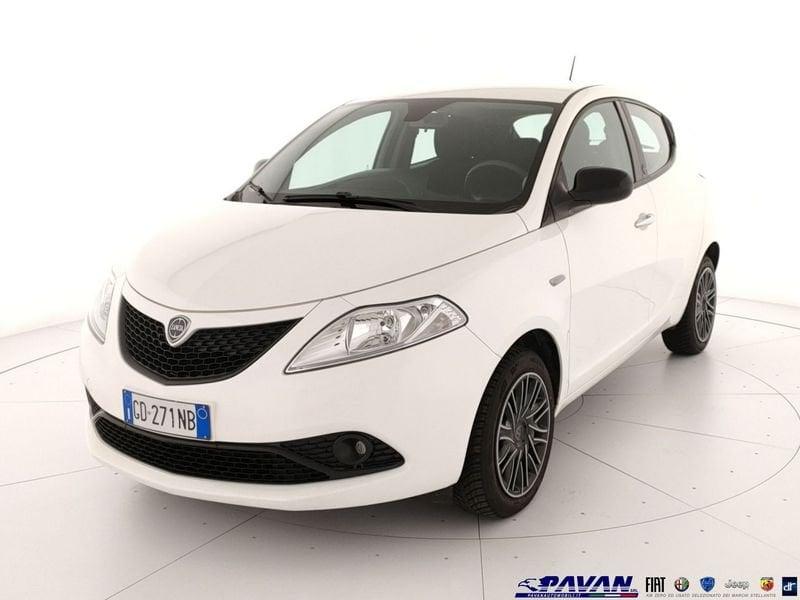 Lancia Ypsilon 1.0 FireFly 5 porte S&S Hybrid Ecochic Gold