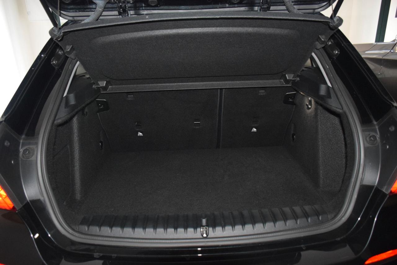 Bmw 116 116d 5p. Advantage