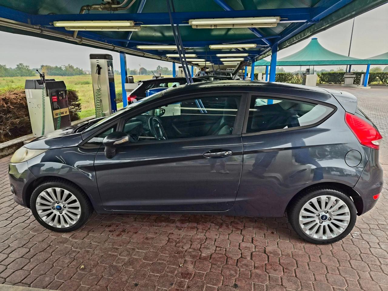Ford Fiesta 1.4 3 porte Bz.- GPL Titanium