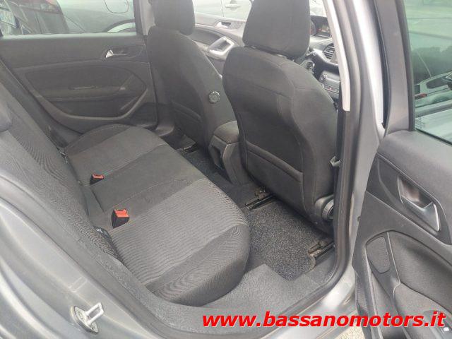 PEUGEOT 308 BlueHDi 100 S&S Business