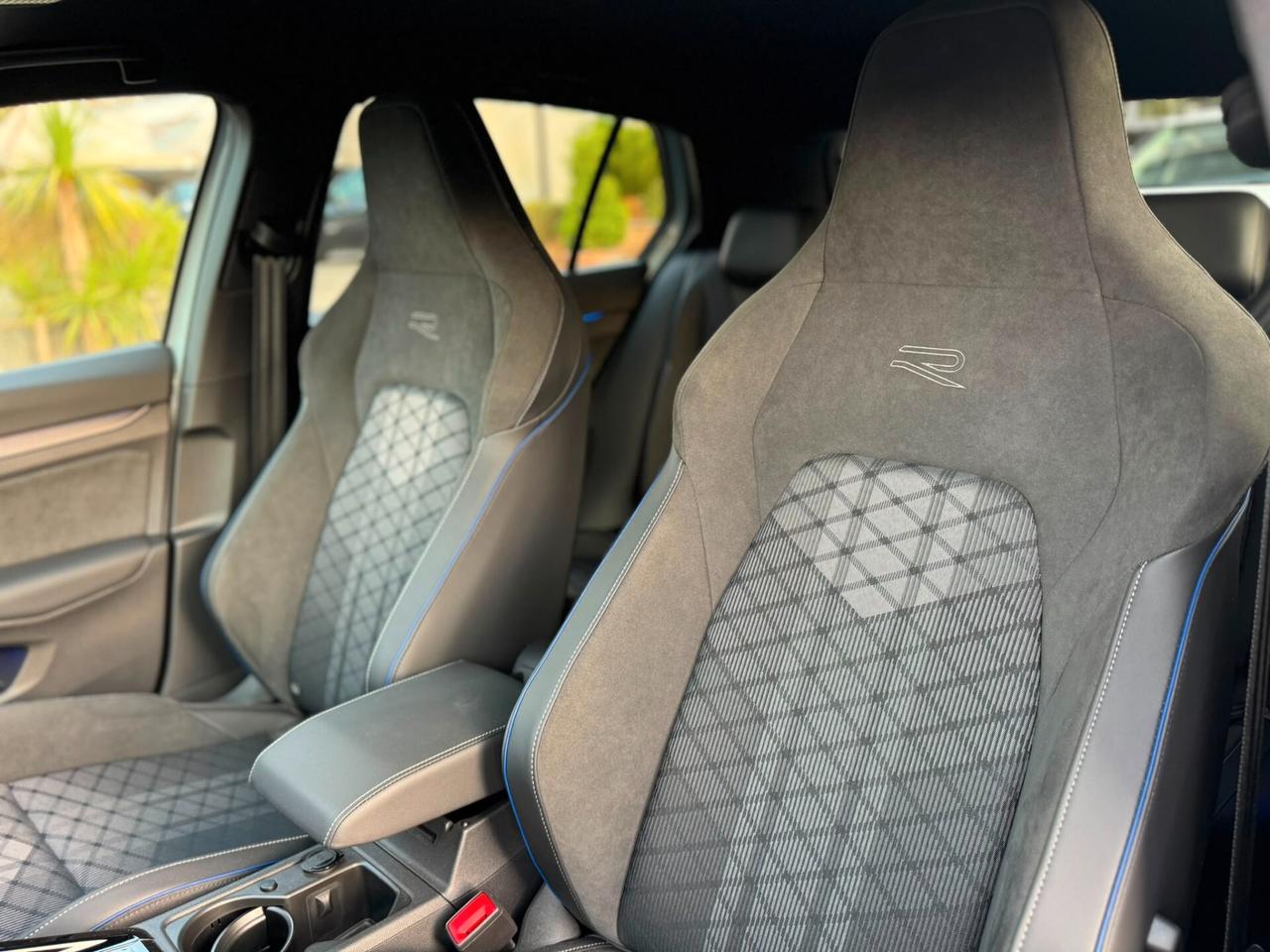 Volkswagen Golf 2.0 TDI 150 CV DSG R-Line