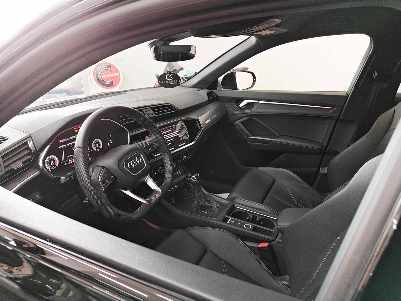 Audi Q3 SPB 35 TDI S tronic Identity Black S-Line