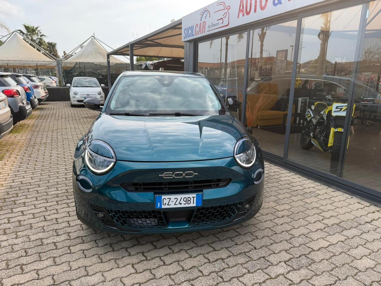 Fiat 600 Hybrid 110 CV DCT MHEV La Prima