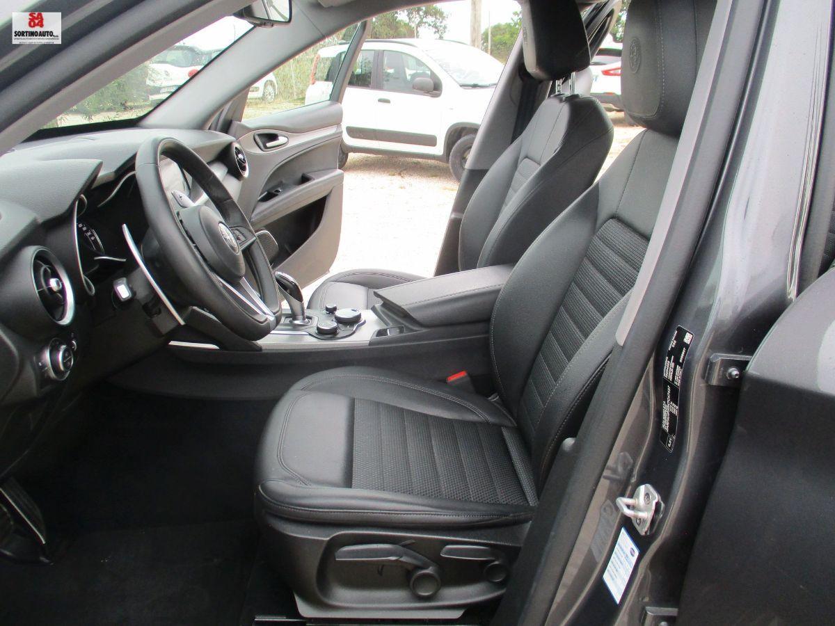 A.R.Stelvio 2.2 T.diesel 210cv AT8 Q4 Exec.-2019
