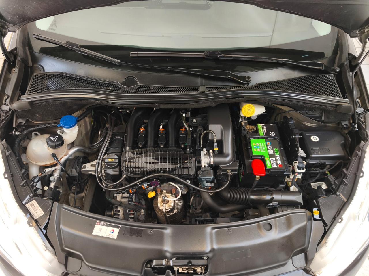Peugeot 208 PureTech 82 5p. GPL Active