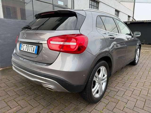 Mercedes-Benz GLA 180 GLA-X156 180d (cdi) Sport auto